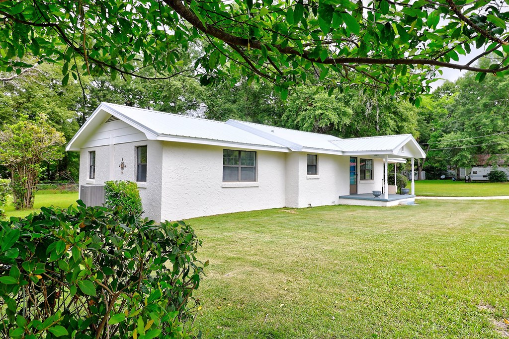 382 Timbers Dr.