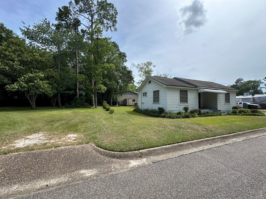 111 Helen Street