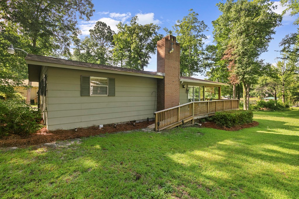 668 Lake Front Drive