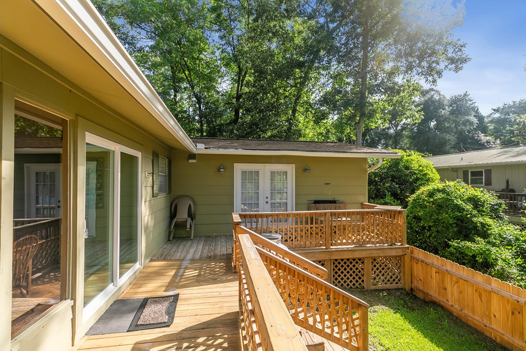 668 Lake Front Drive
