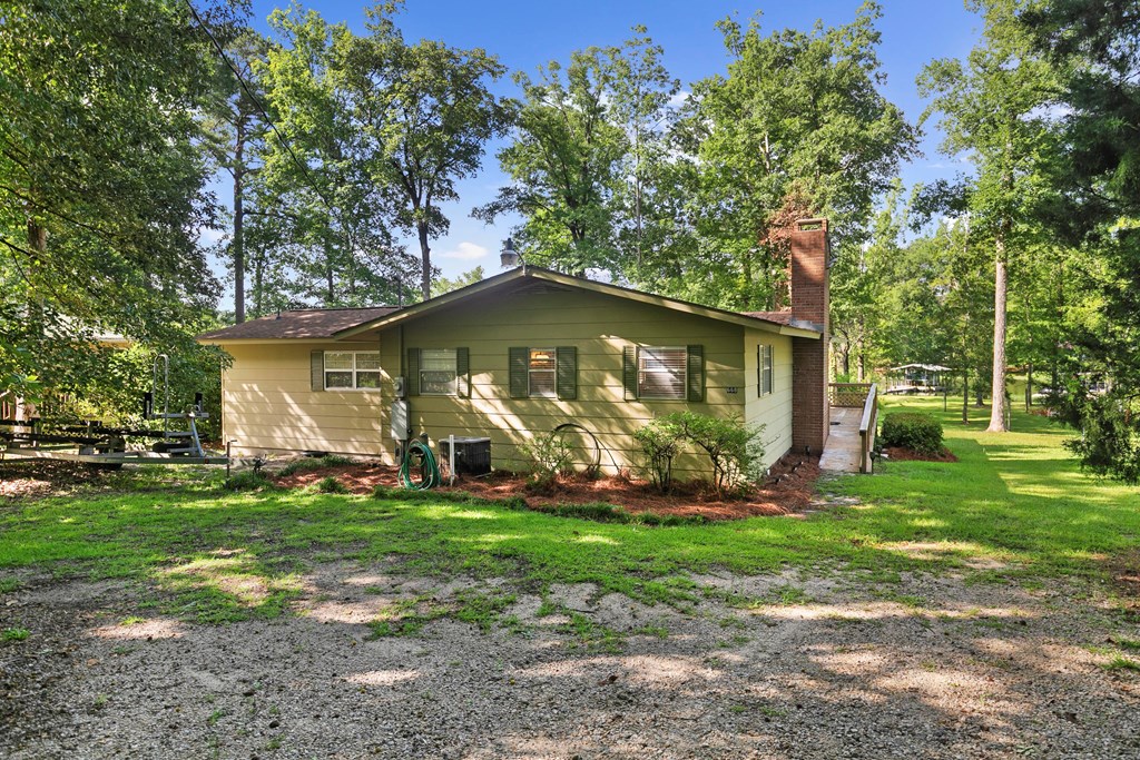 668 Lake Front Drive