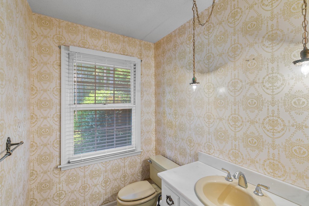 3408 Huntington