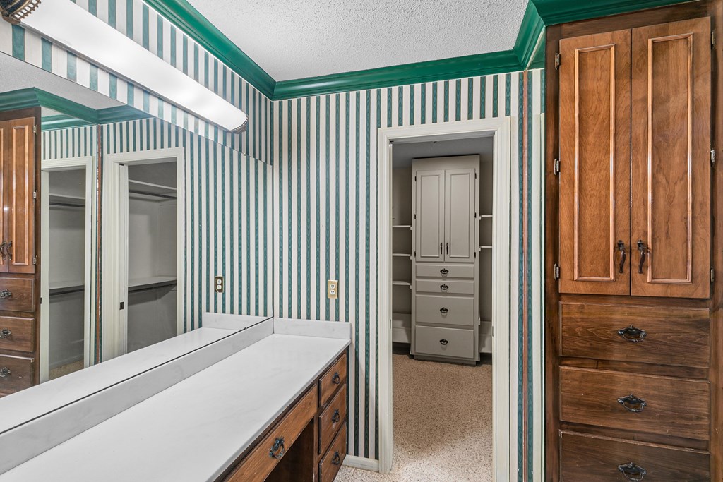 3408 Huntington