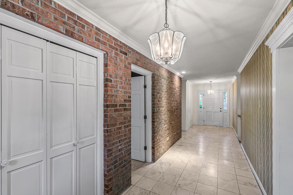 3408 Huntington