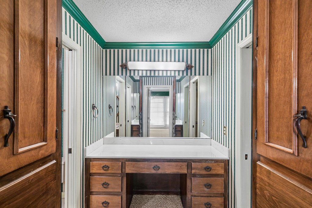 3408 Huntington