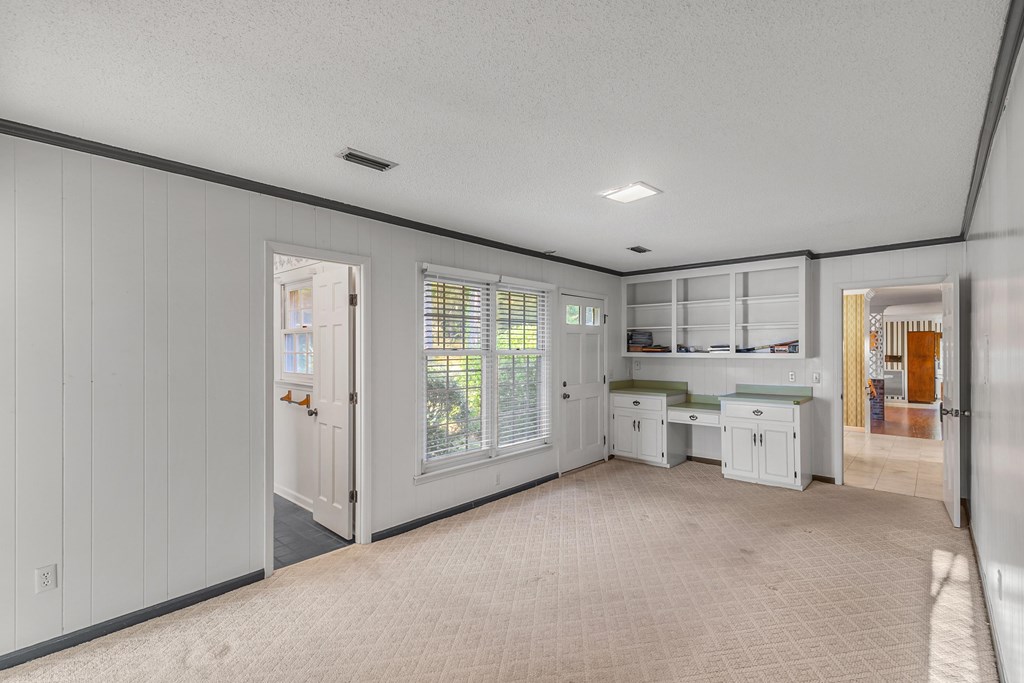 3408 Huntington