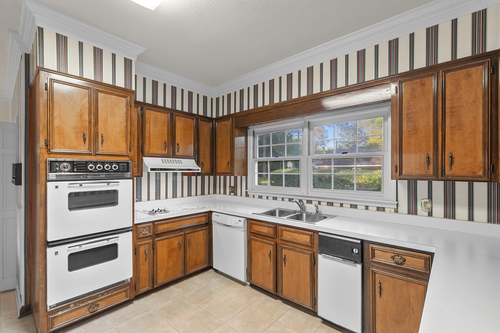 3408 Huntington