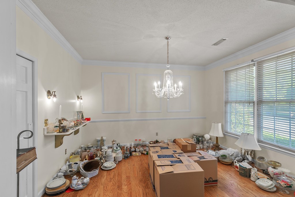 3408 Huntington