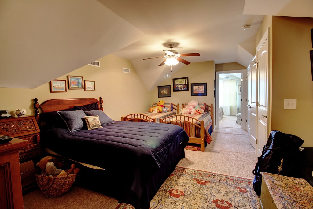 128 Hidden Creek Circle