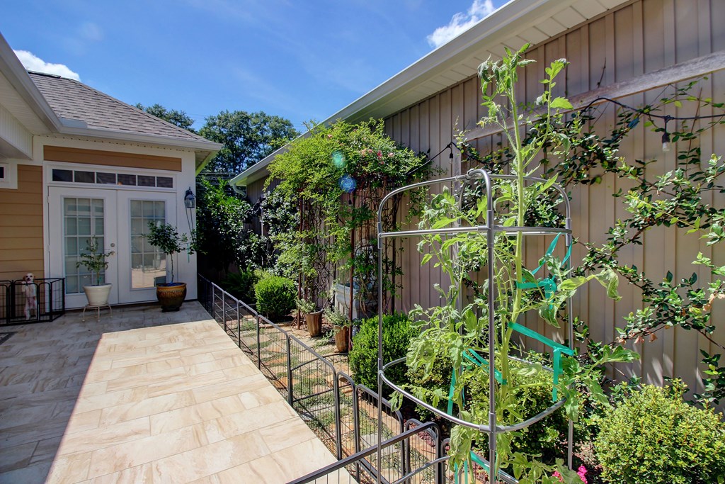 128 Hidden Creek Circle