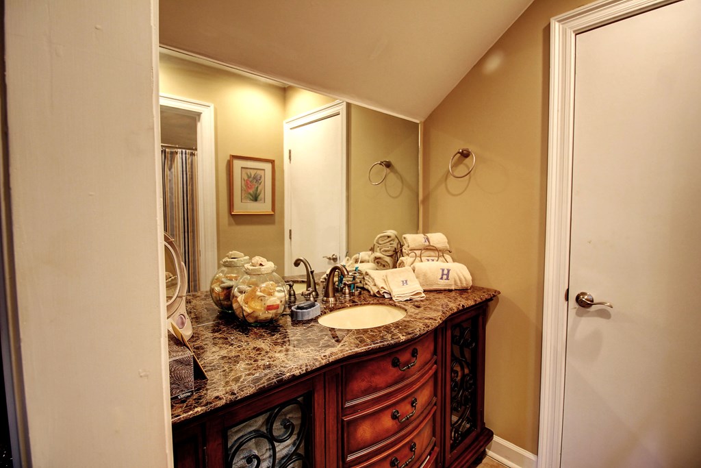 128 Hidden Creek Circle