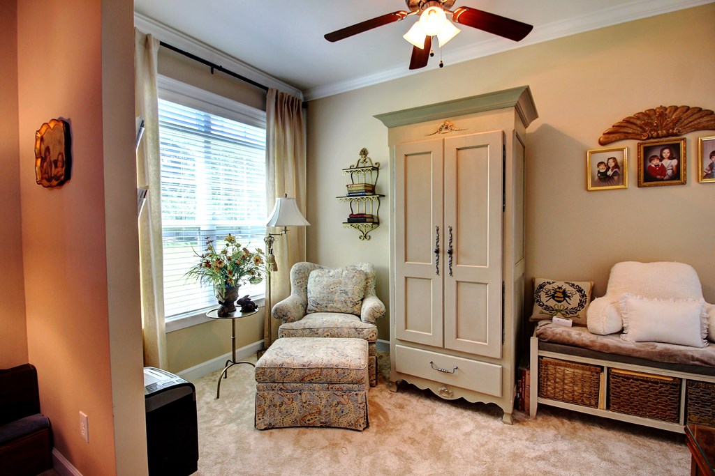 128 Hidden Creek Circle