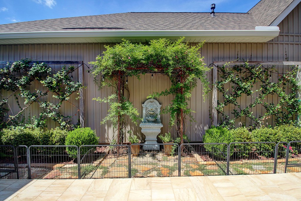 128 Hidden Creek Circle