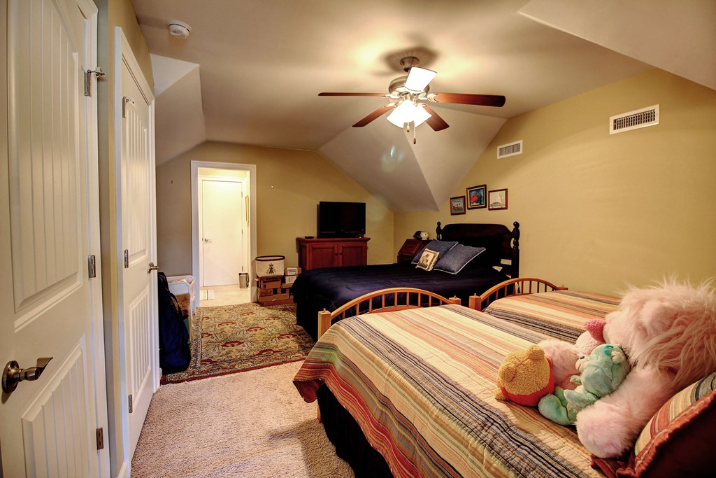 128 Hidden Creek Circle