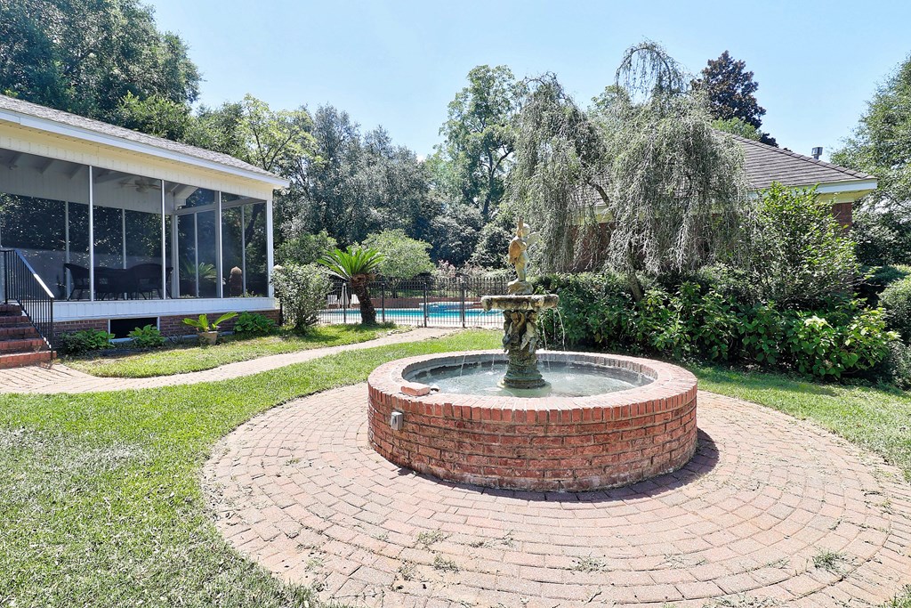 221 Asphodel Drive