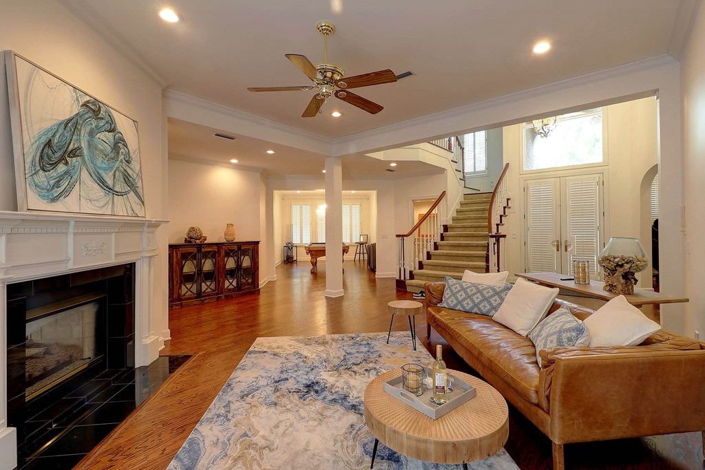 221 Asphodel Drive