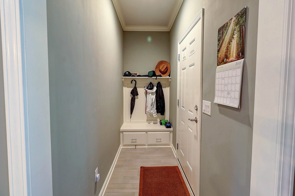 106 Abbey Ct.