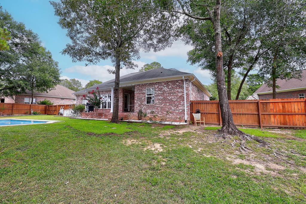 106 Abbey Ct.