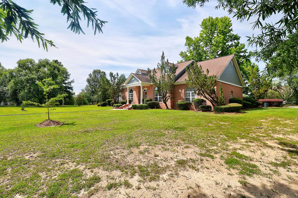 100 Willow Oaks Drive