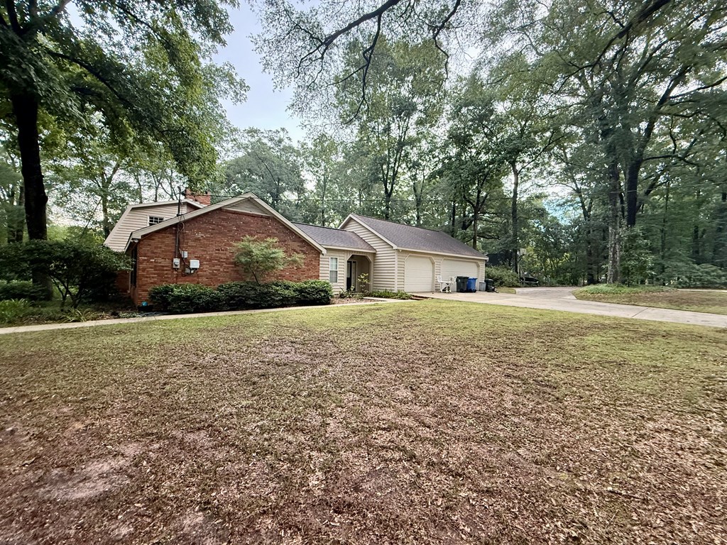 2000 Deerpath