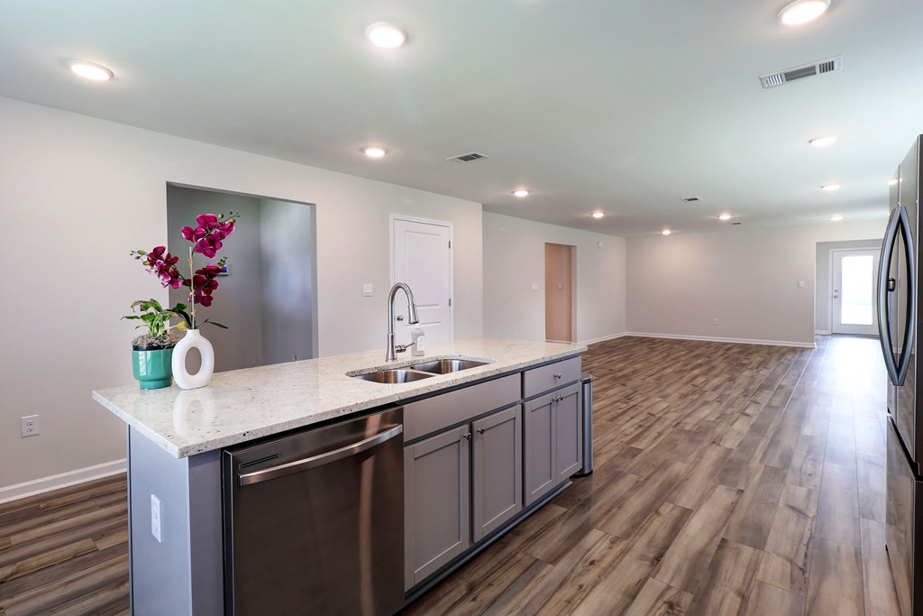 607 Ridgeland