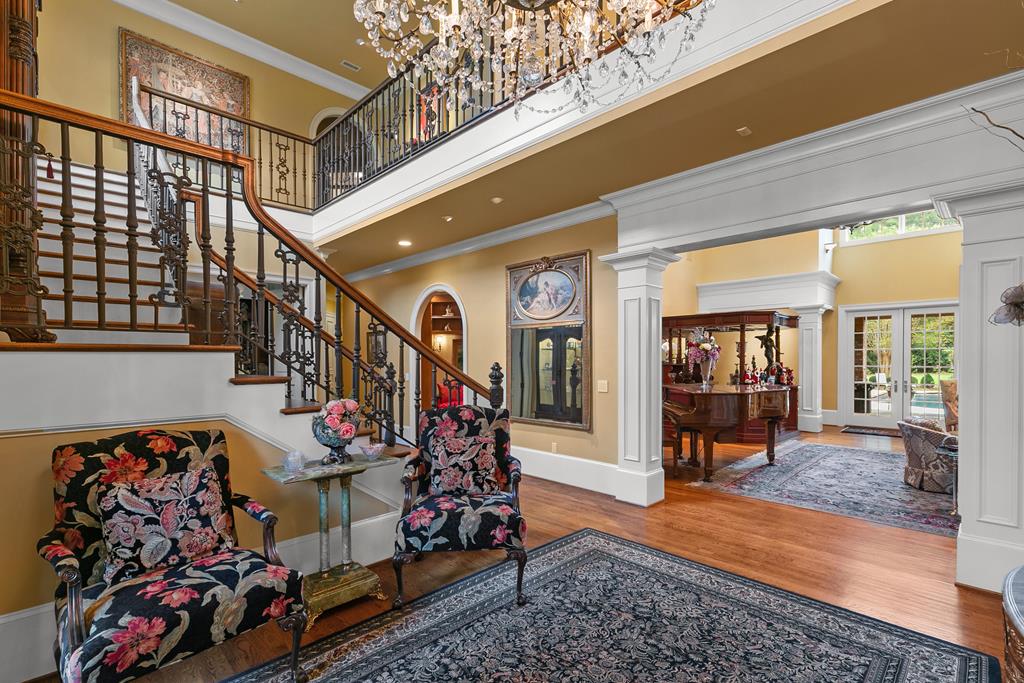 701 Liveoak Trail