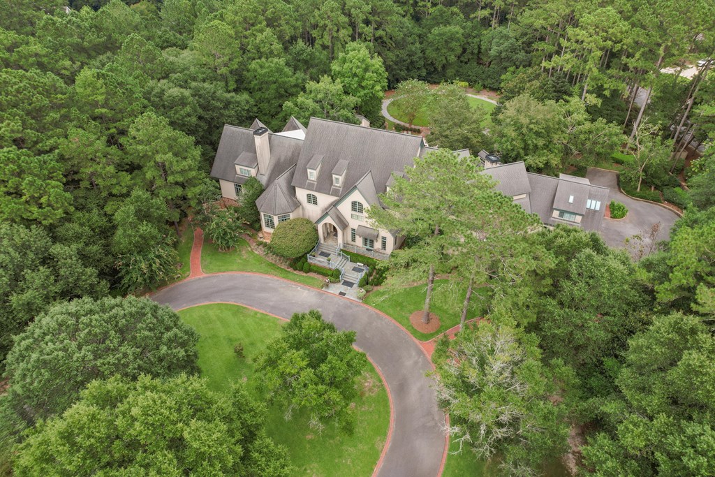 701 Liveoak Trail