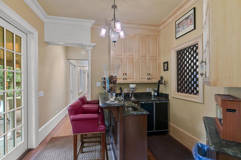 701 Liveoak Trail