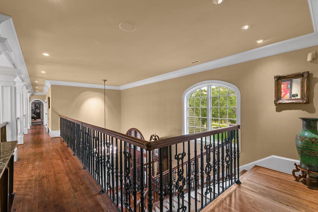 701 Liveoak Trail
