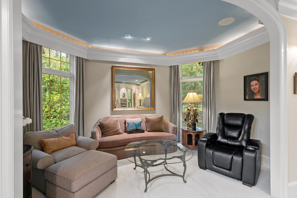 701 Liveoak Trail