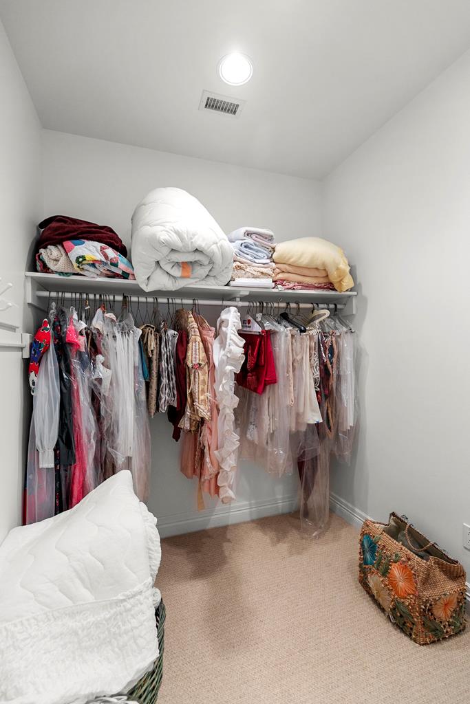 701 Liveoak Trail