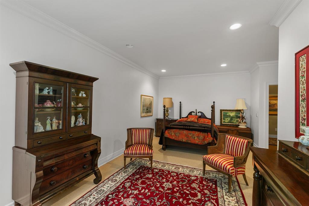 701 Liveoak Trail