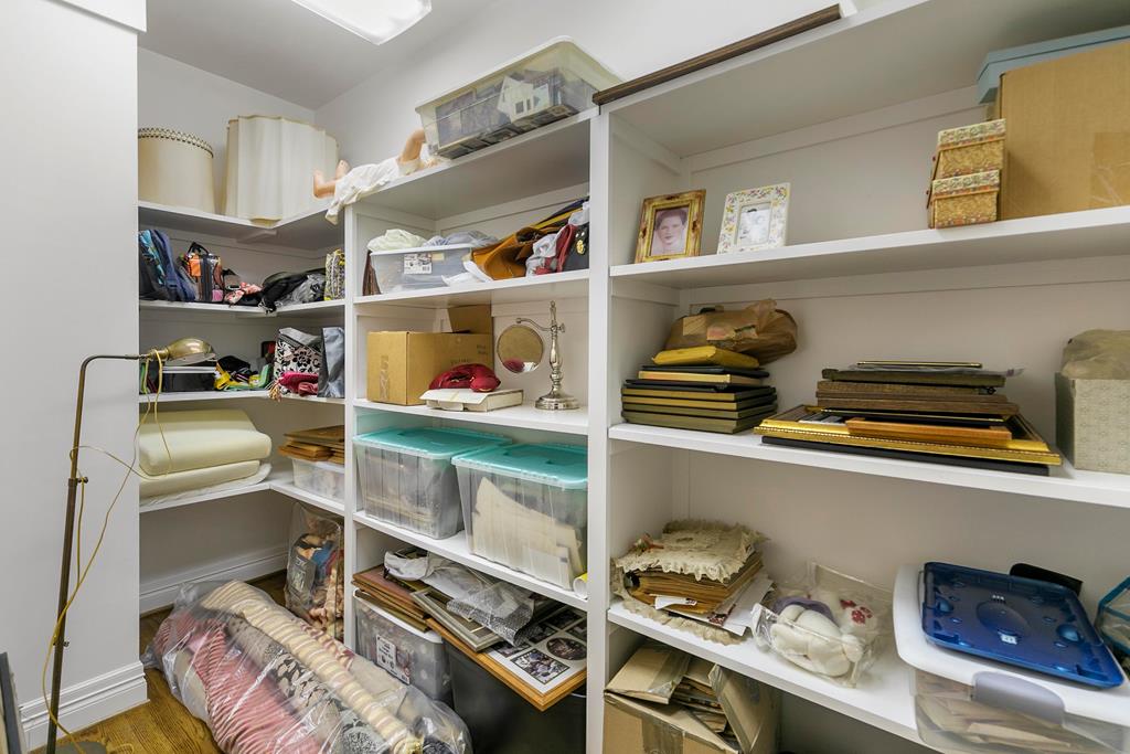 701 Liveoak Trail