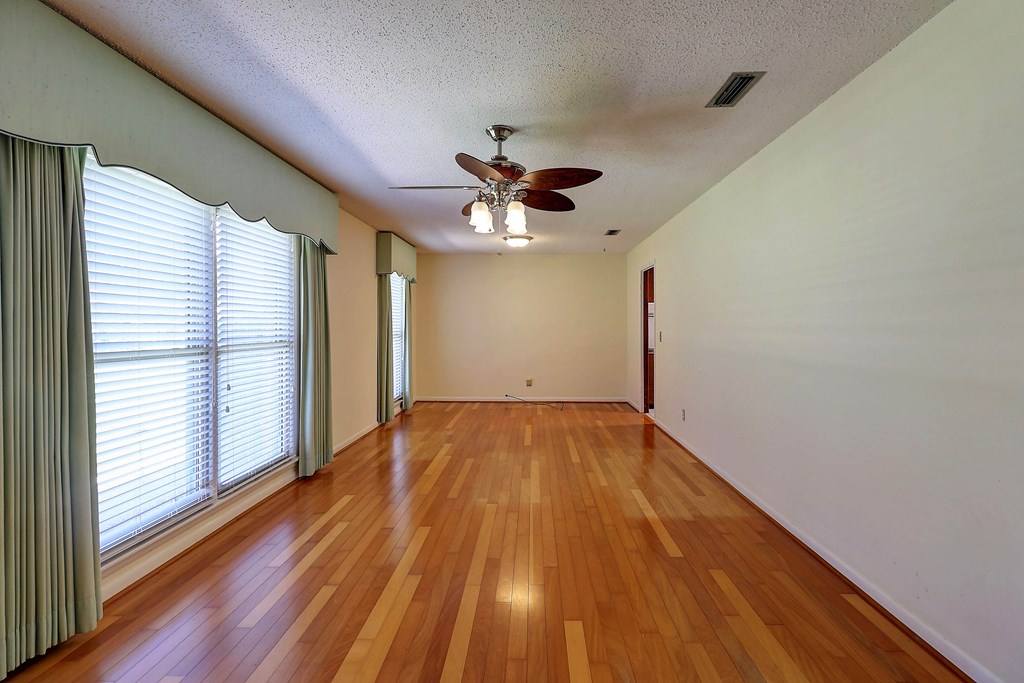 4011 Woodberry Drive