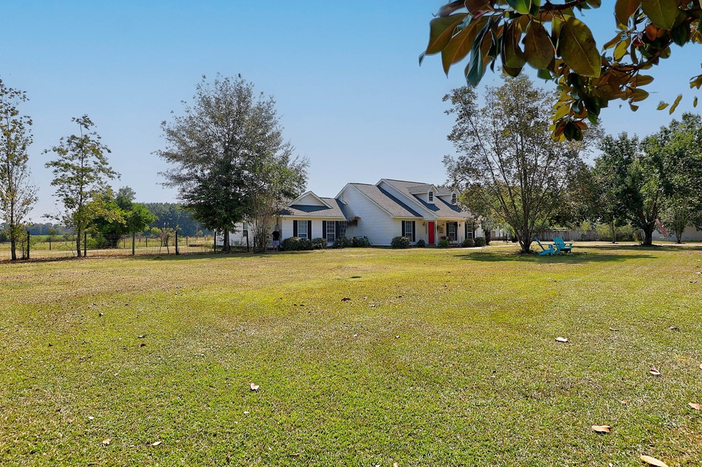 1014 Jeulia Saunders Road