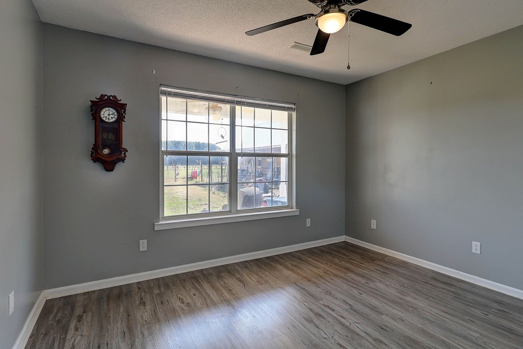 1014 Jeulia Saunders Road