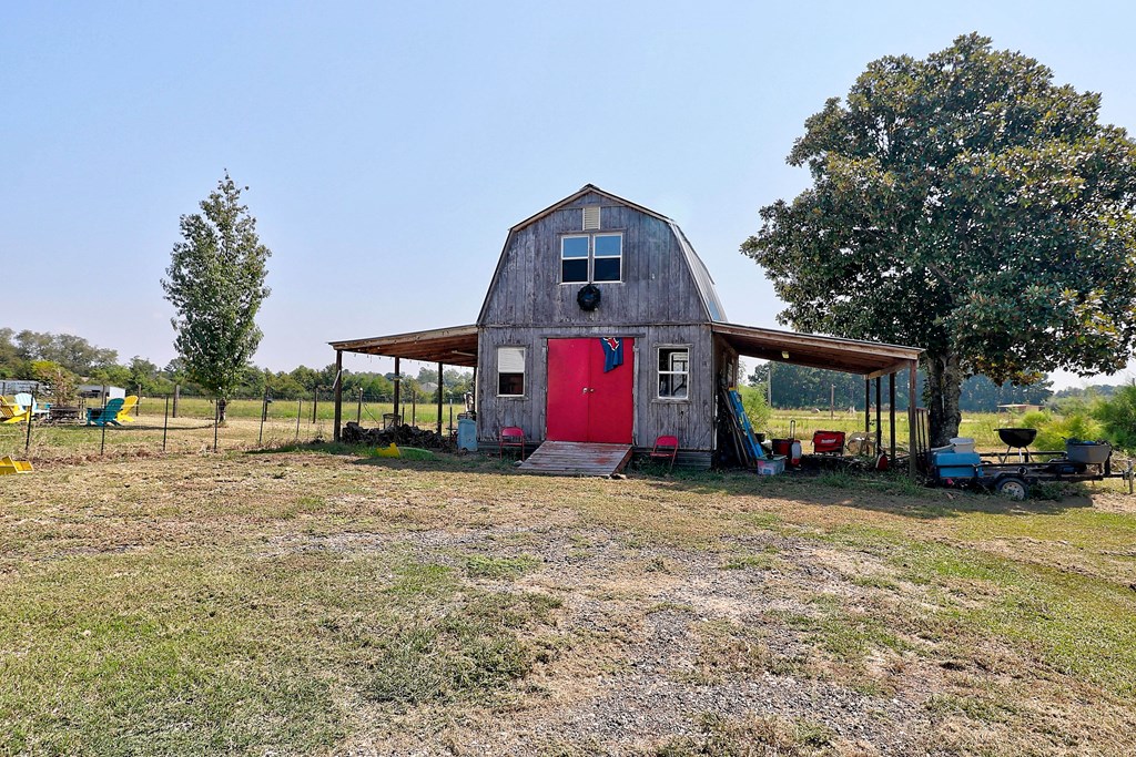 1014 Jeulia Saunders Road