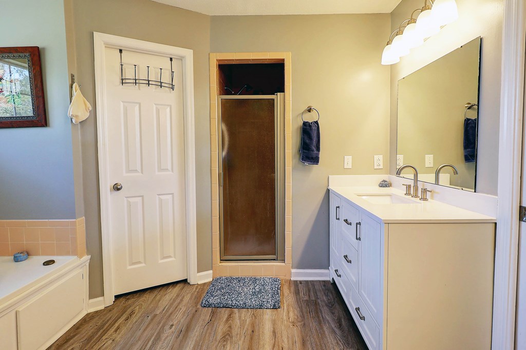 1014 Jeulia Saunders Road