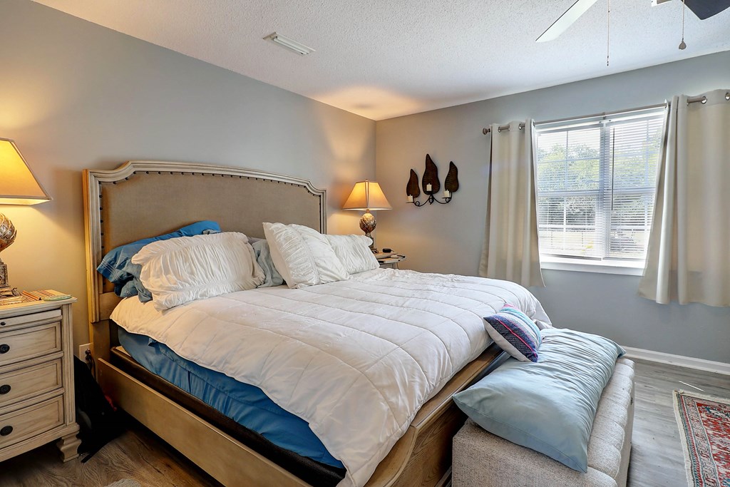 1014 Jeulia Saunders Road