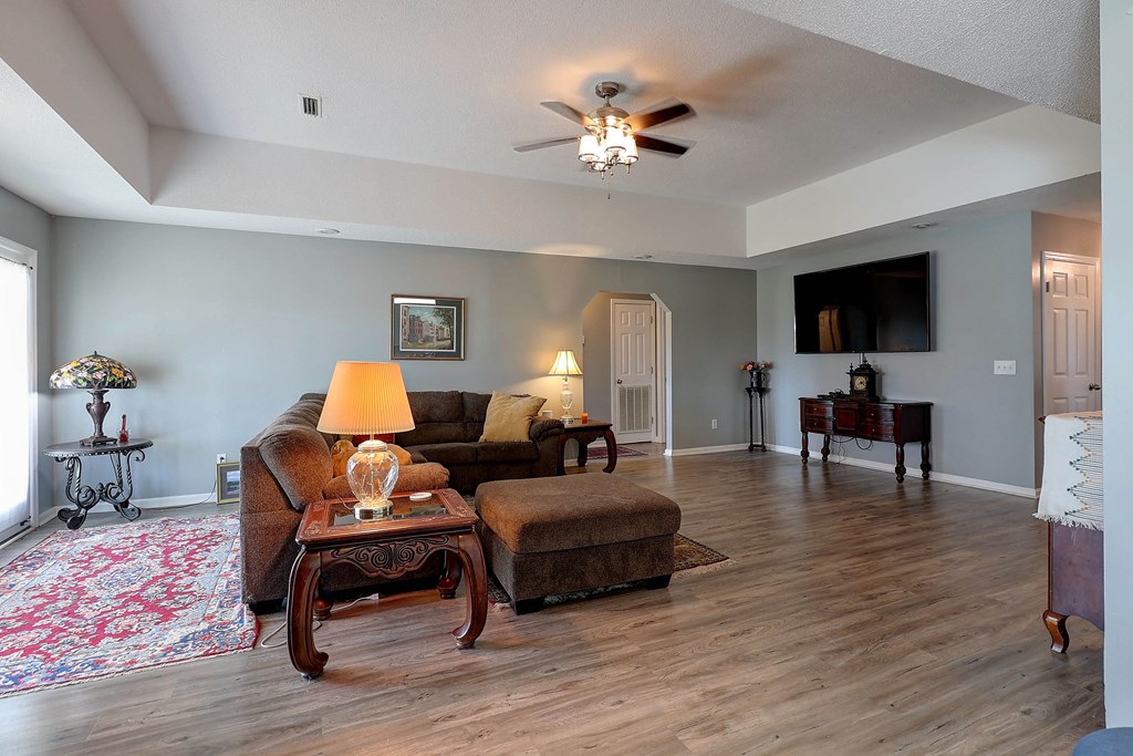 1014 Jeulia Saunders Road