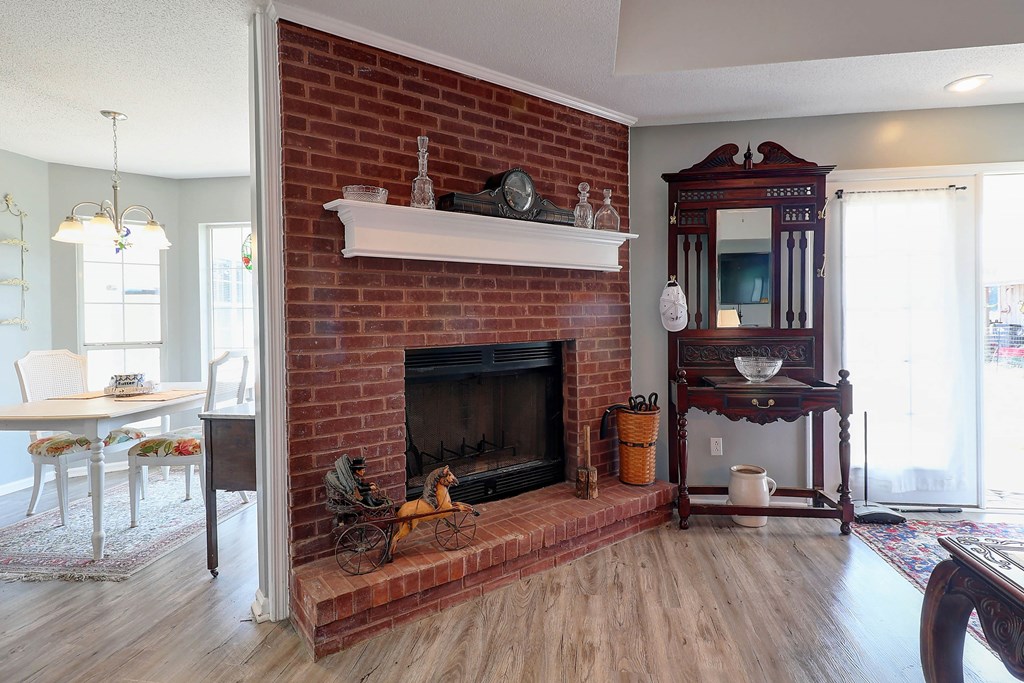 1014 Jeulia Saunders Road