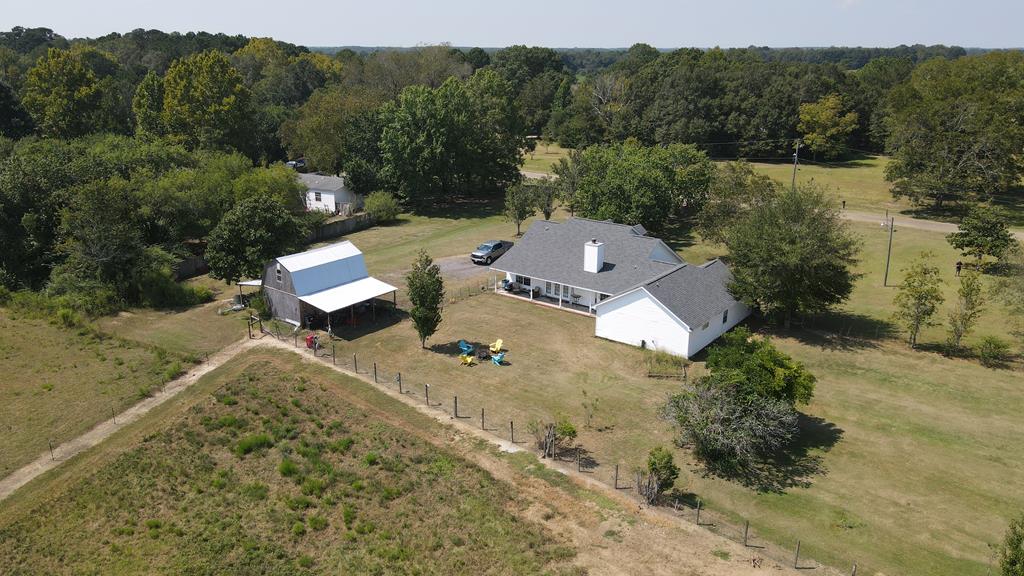 1014 Jeulia Saunders Road