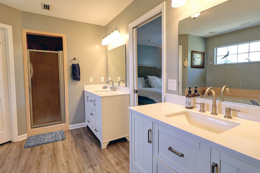 1014 Jeulia Saunders Road