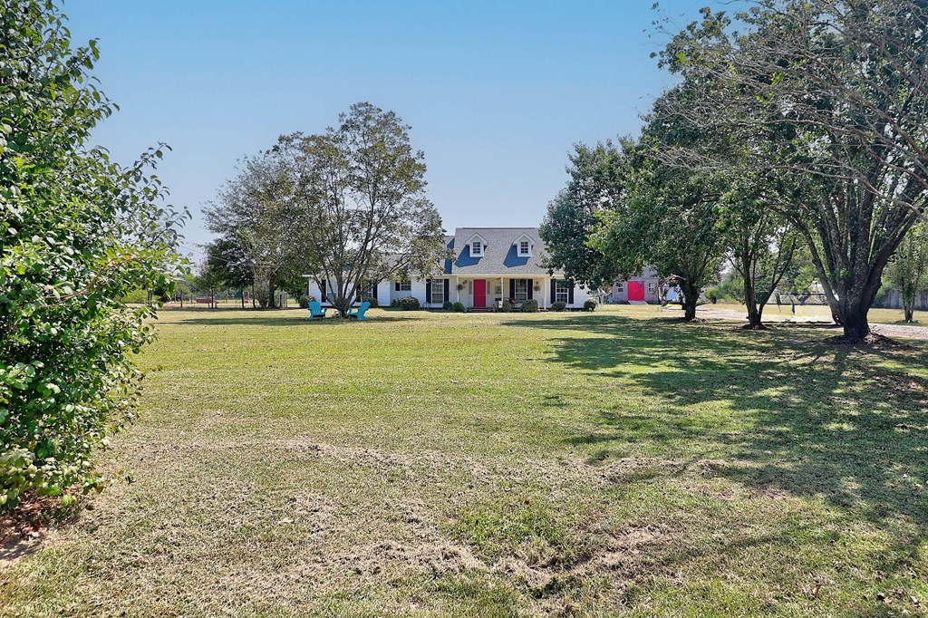 1014 Jeulia Saunders Road