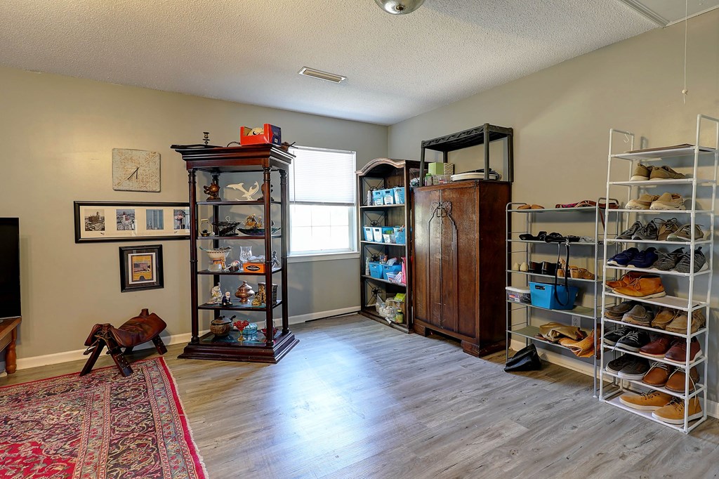 1014 Jeulia Saunders Road