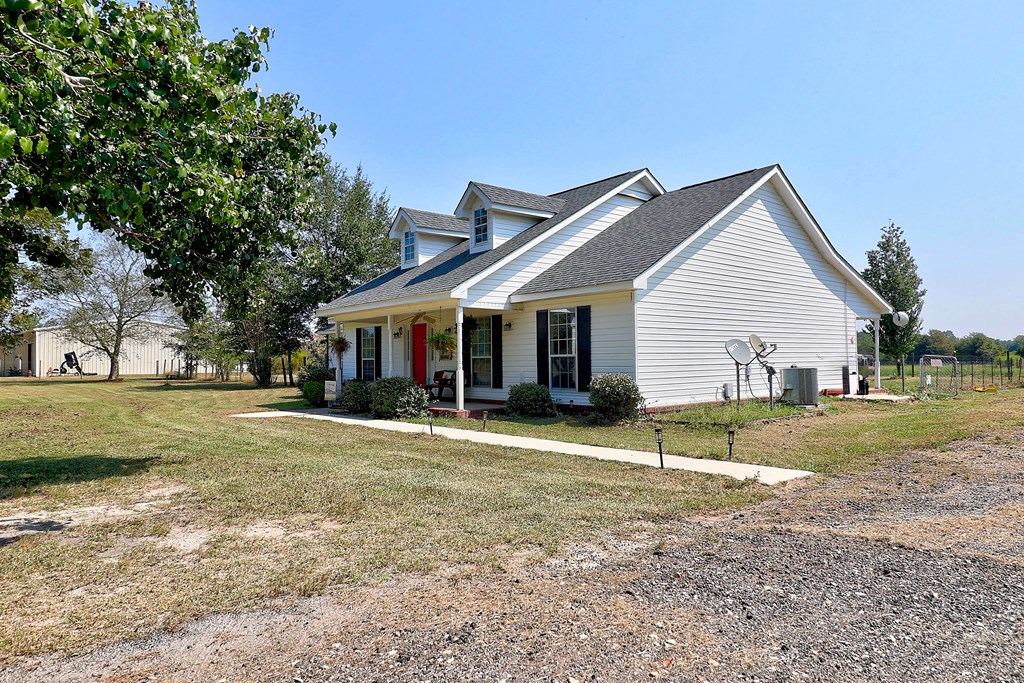 1014 Jeulia Saunders Road