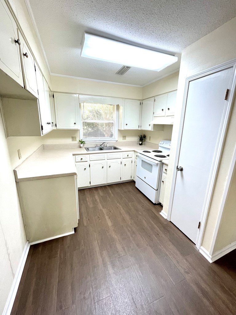 2003 Rock Spring Road