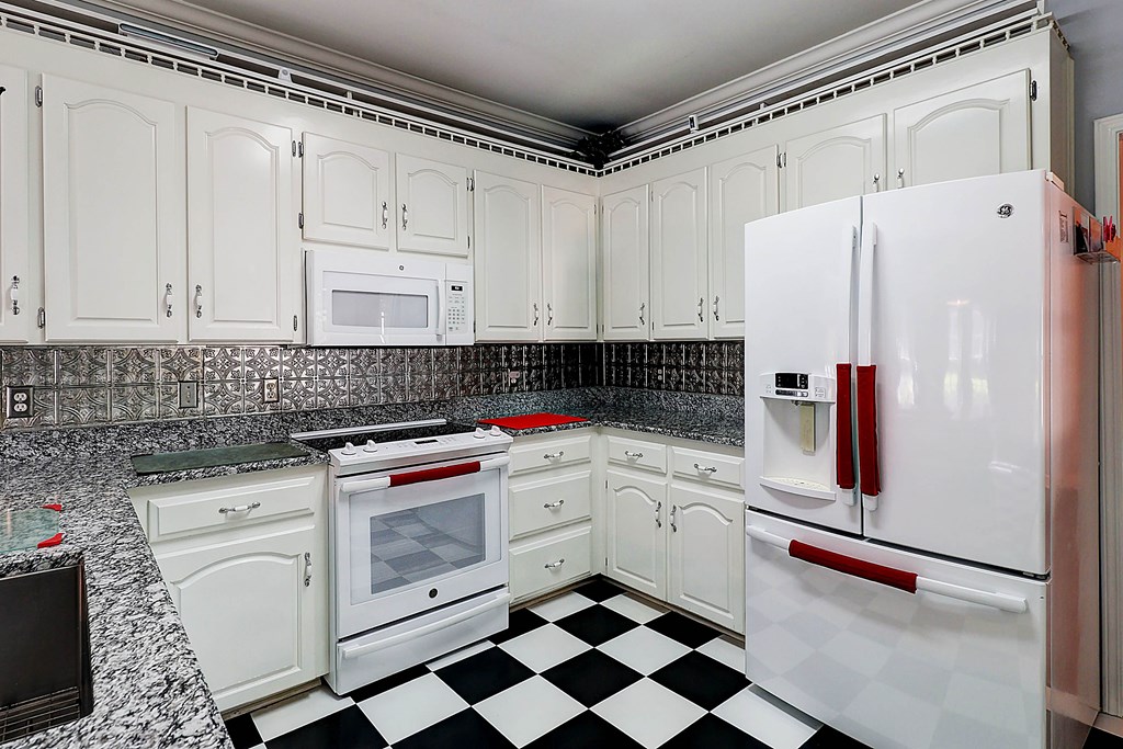 110 Sterling Ridge Ct.