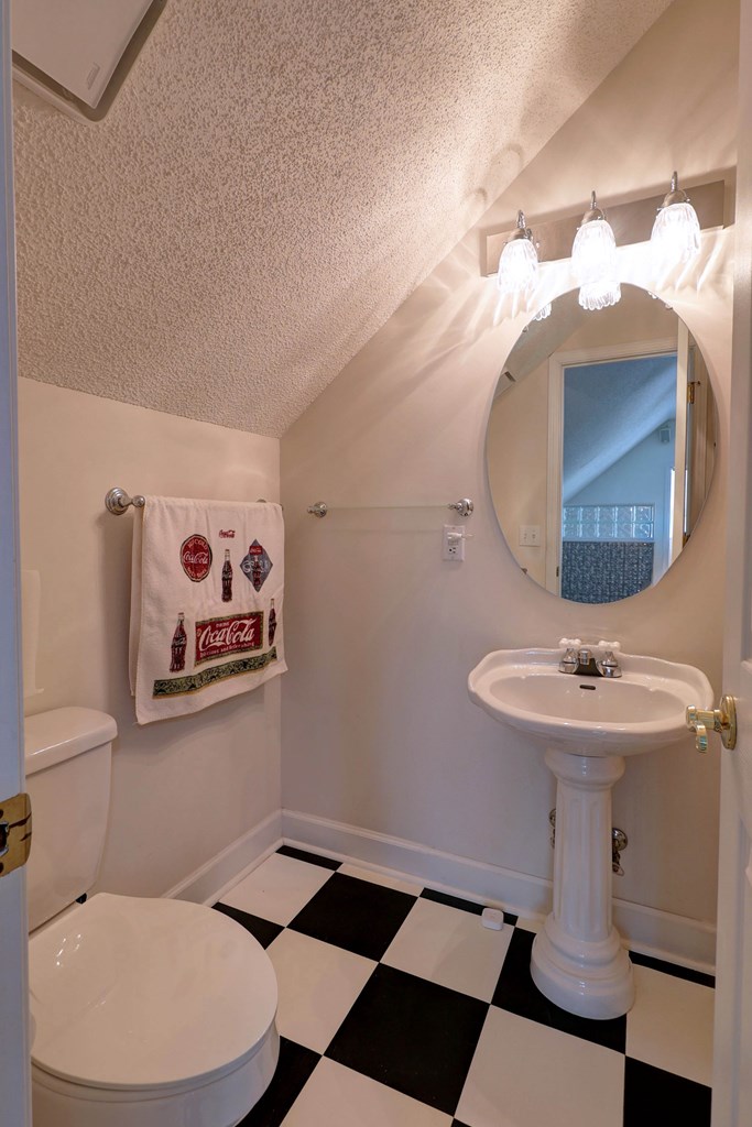 110 Sterling Ridge Ct.