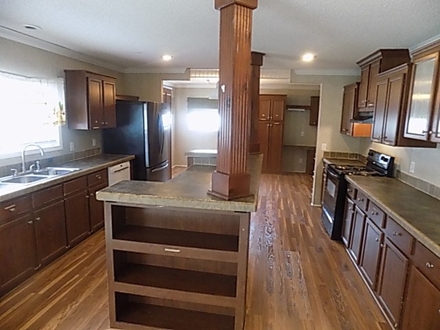 200 Little Oaks Court